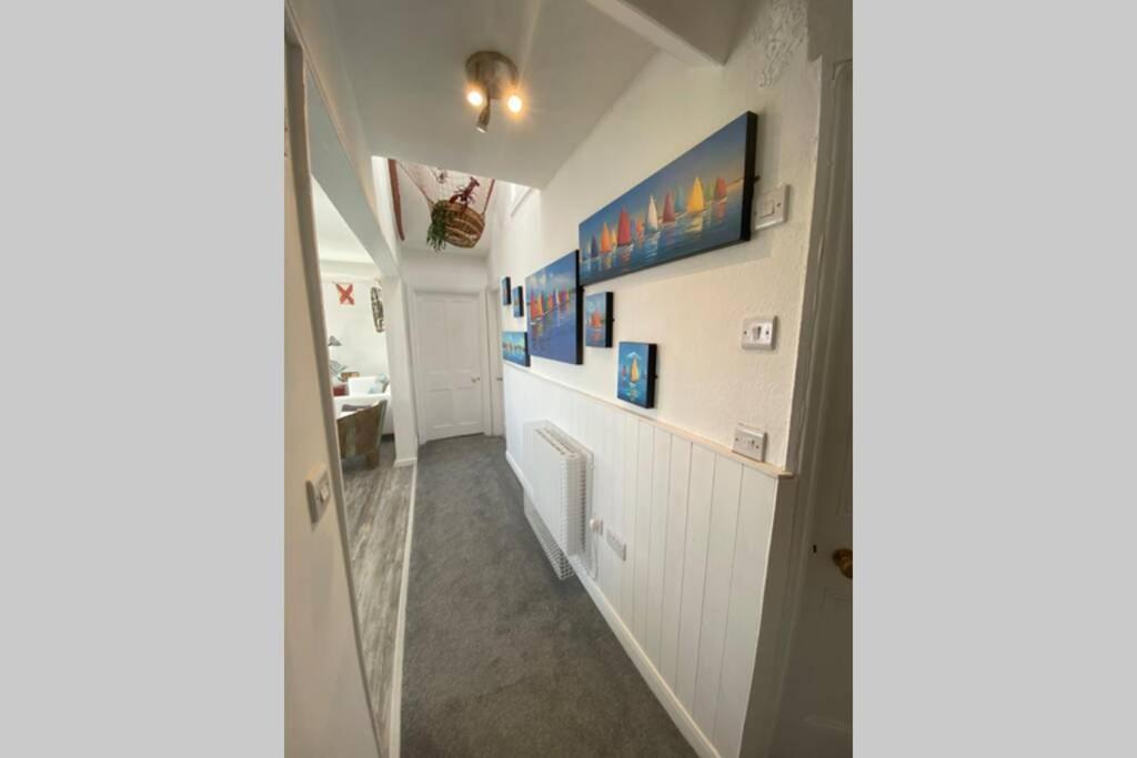 Seagulls Rest Marine Themed Seaview Apartment Criccieth Exterior foto